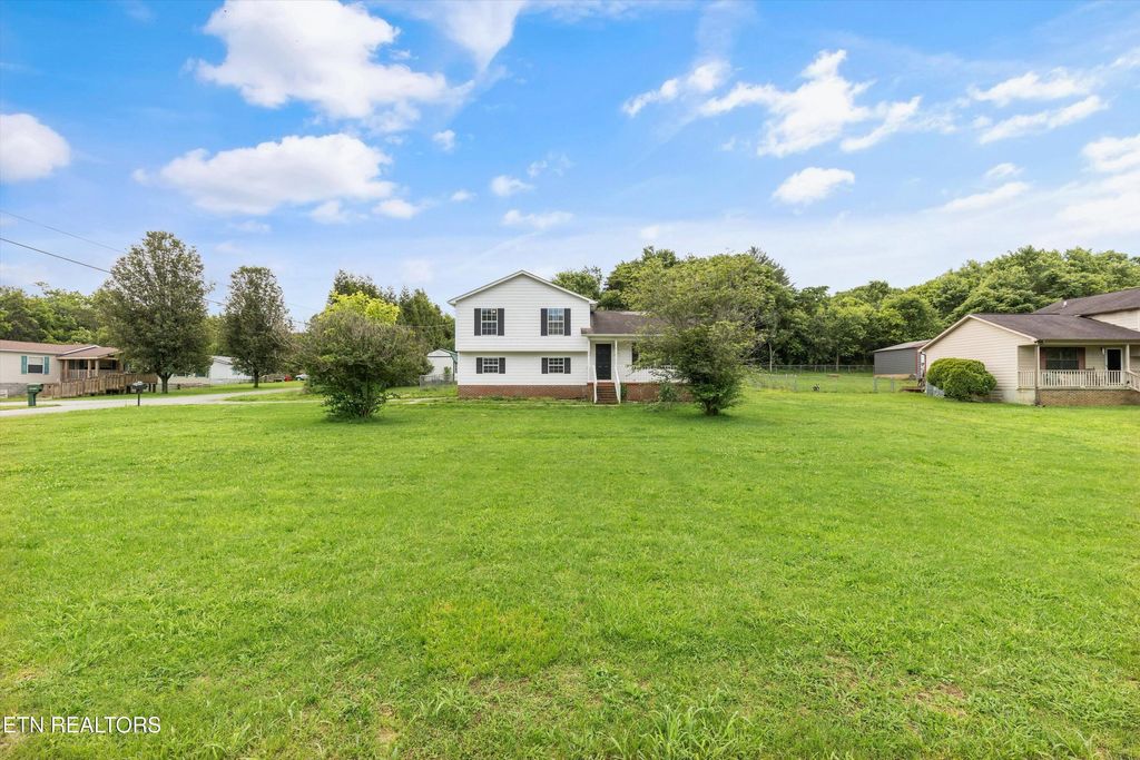 Photo of 11366 Unitia Rd, Friendsville, TN 37737 (MLS # 1302292)