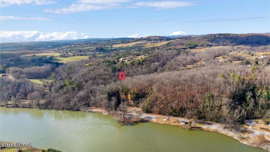 Photo of 2 Roberts Rd, Kodak, TN 37764 (MLS # 1332419)