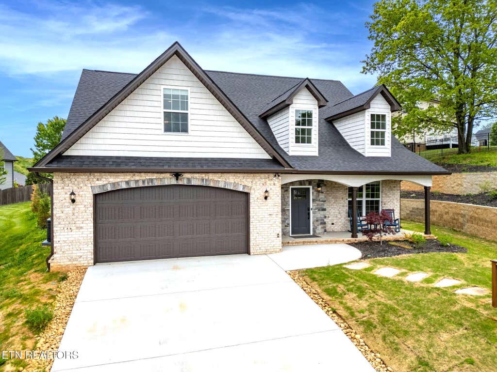 Photo of 510 Tuxford Lane, Knoxville, TN 37912 (MLS # 1352305)