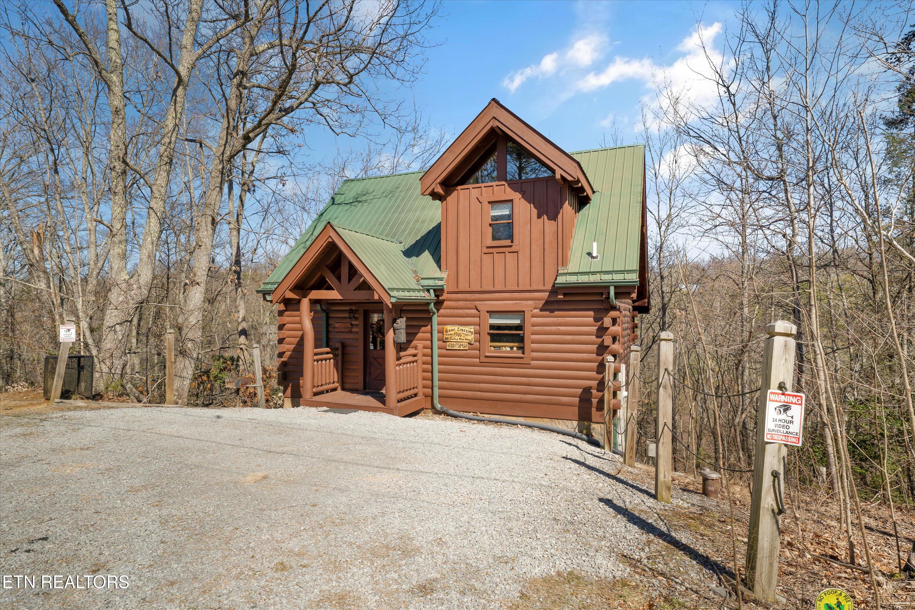 1906 Buckeye View Way