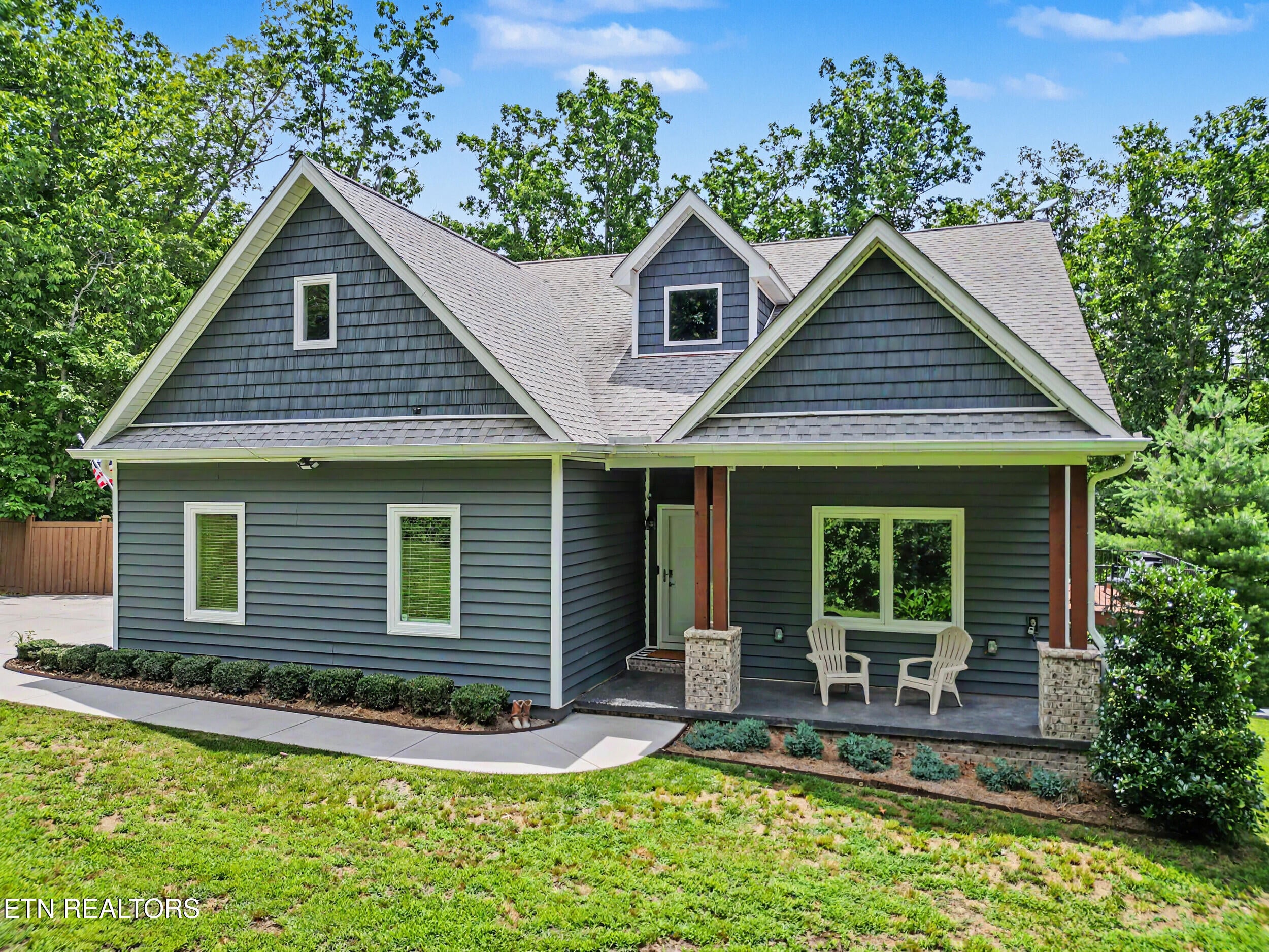 9133 Lynnwood Lane