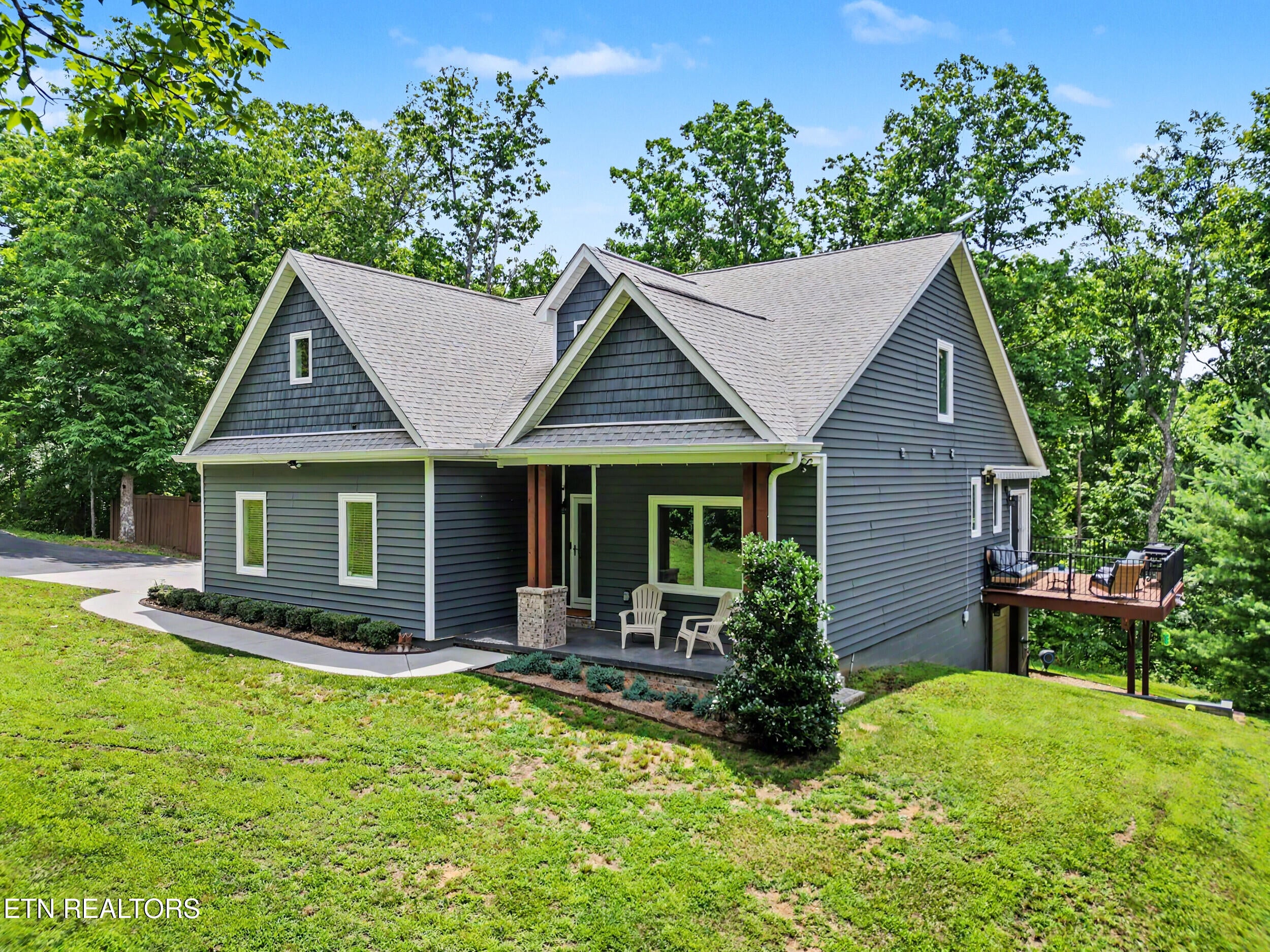 9133 Lynnwood Lane