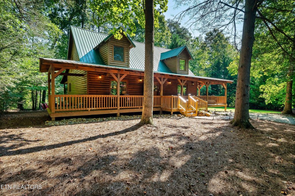 Photo of 2126 Cub Circle, Sevierville, TN 37862 (MLS # 1337597)
