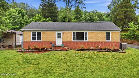 Photo of 415 Parker Rd, Morristown, TN 37813 (MLS # 1342235)