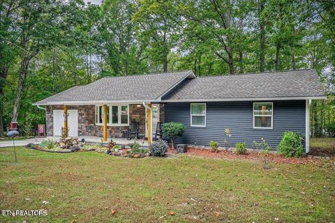 Photo of 155 Lakeshire Drive, Crossville, TN 38558 (MLS # 1336503)