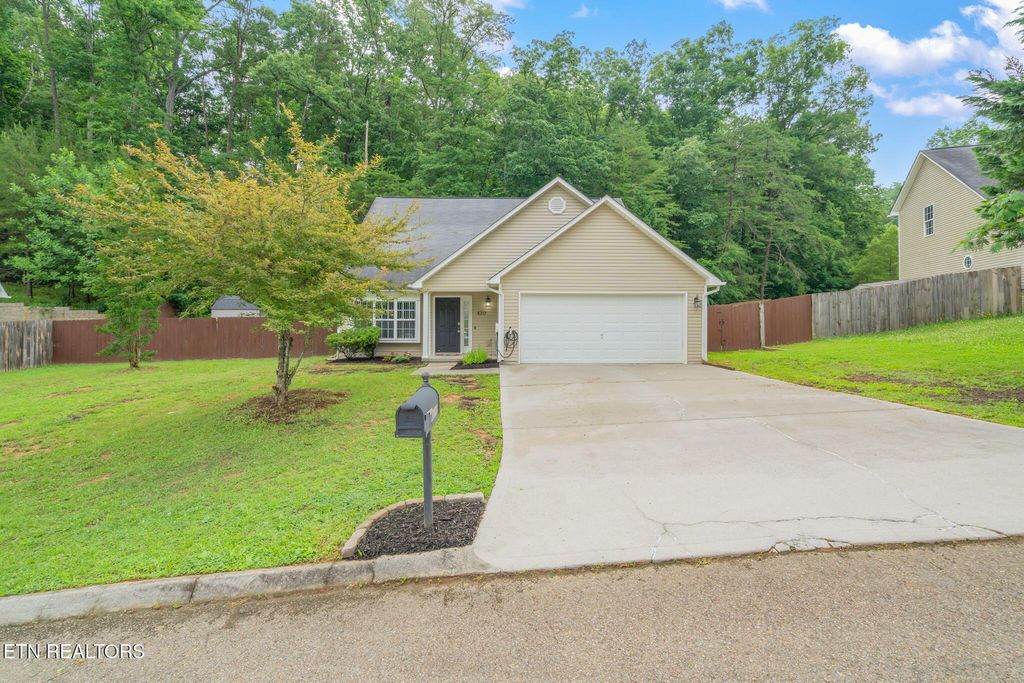 Photo of 420 Dogwood Glen Lane, Powell, TN 37849 (MLS # 1305009)