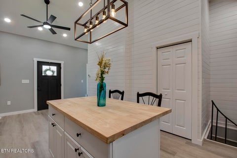 Tiny photo for 329 Old Emory Rd, Clinton, TN 37716 (MLS # 1351990)