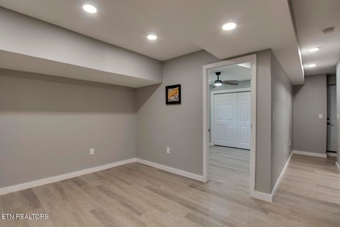 Tiny photo for 329 Old Emory Rd, Clinton, TN 37716 (MLS # 1351990)
