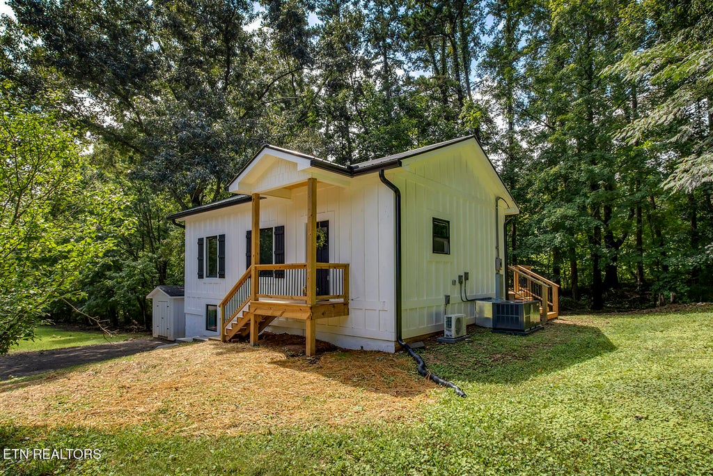 Photo of 329 Old Emory Rd, Clinton, TN 37716 (MLS # 1351990)
