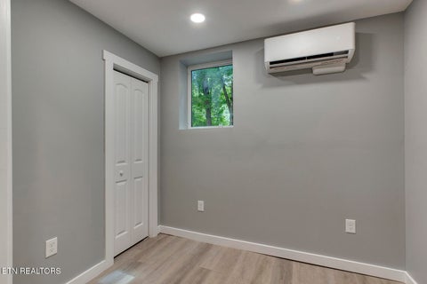 Tiny photo for 329 Old Emory Rd, Clinton, TN 37716 (MLS # 1351990)