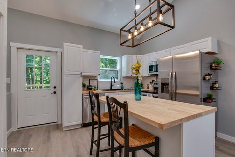 Tiny photo for 329 Old Emory Rd, Clinton, TN 37716 (MLS # 1351990)