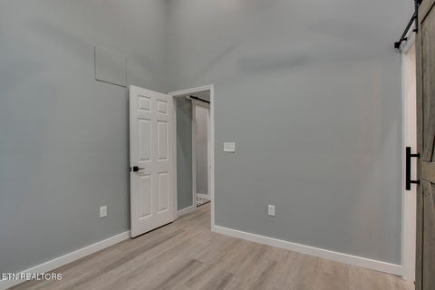 Tiny photo for 329 Old Emory Rd, Clinton, TN 37716 (MLS # 1351990)