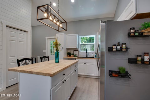 Tiny photo for 329 Old Emory Rd, Clinton, TN 37716 (MLS # 1351990)