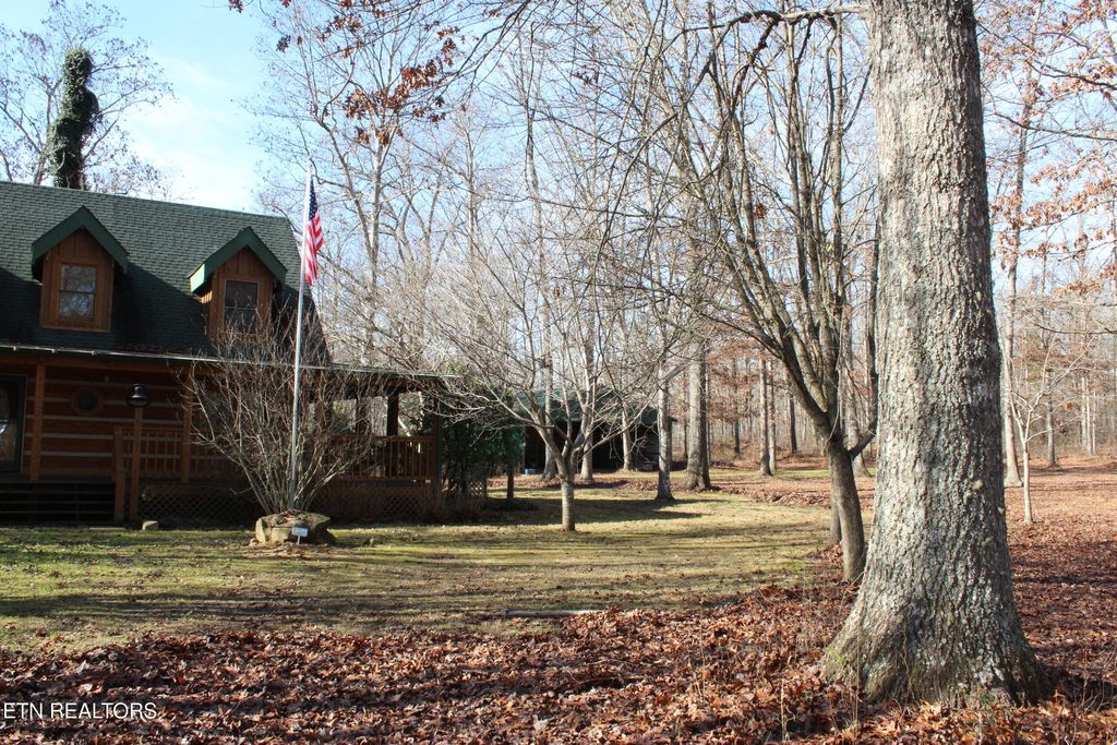 Photo of 2510 Tinchtown Rd, Jamestown, TN 38556 (MLS # 1324291)