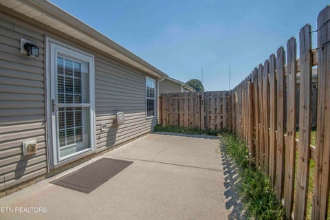 Tiny photo for 5141 Spring Petal Way #16, Knoxville, TN 37912 (MLS # 1354368)
