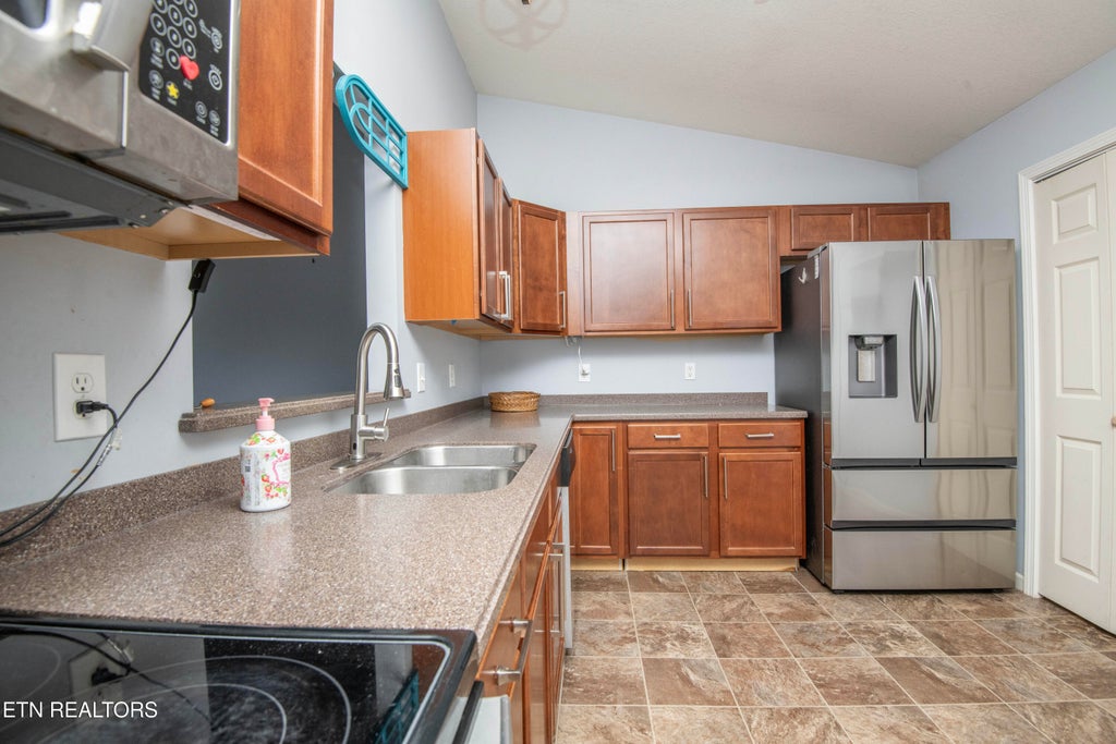 Photo of 5141 Spring Petal Way #16, Knoxville, TN 37912 (MLS # 1354368)