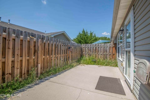 Tiny photo for 5141 Spring Petal Way #16, Knoxville, TN 37912 (MLS # 1354368)