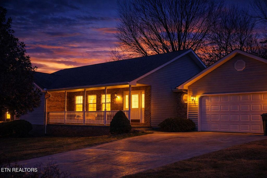 Photo of 913 Columbine Lea, Sevierville, TN 37862 (MLS # 1324602)