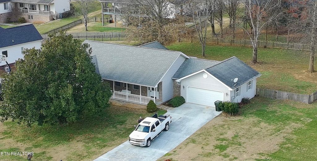 Photo of 913 Columbine Lea, Sevierville, TN 37862 (MLS # 1324602)