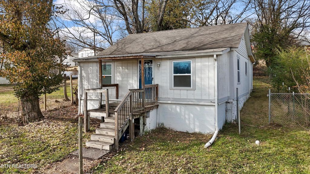 Photo of 917 W Emerald Ave, Knoxville, TN 37921 (MLS # 1322443)