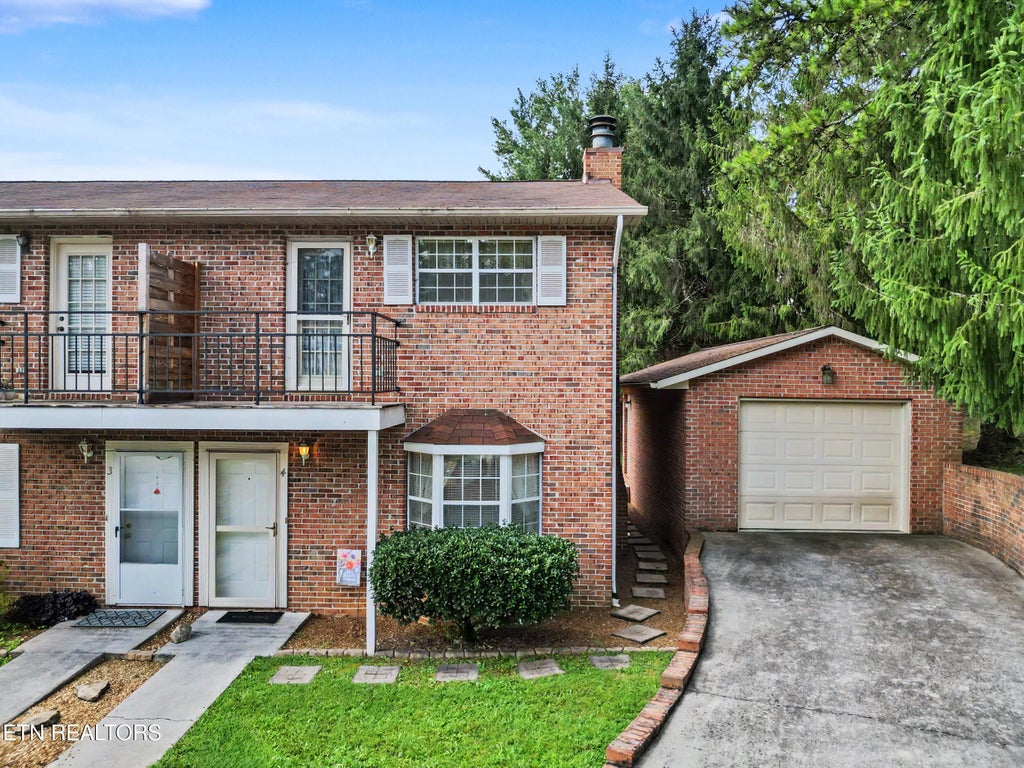 Photo of 4 Eleven Estates Drive, Lenoir City, TN 37772 (MLS # 1352154)