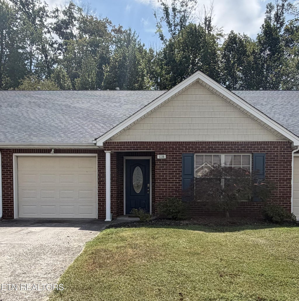Photo of 5336 Avery Woods Lane, Knoxville, TN 37921 (MLS # 1355208)