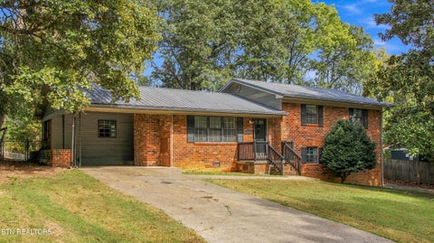 Photo of 2850 SE Mcdaris Circle, Cleveland, TN 37323 (MLS # 1360121)