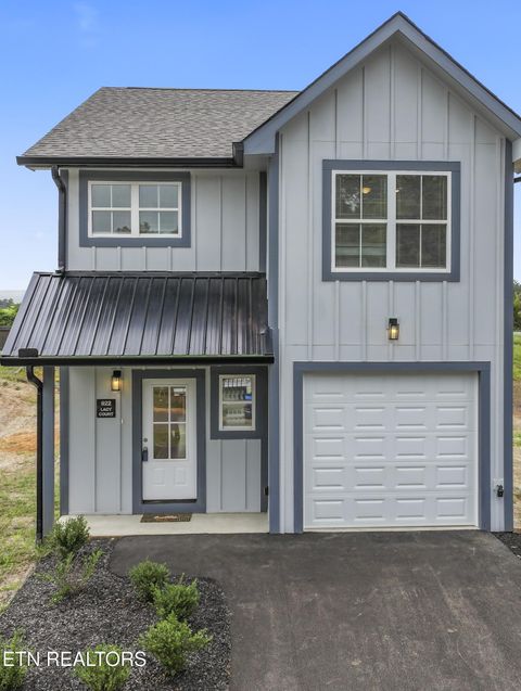 Photo of 971 LACY CT Ct, Sevierville, TN 37862 (MLS # 1349174)