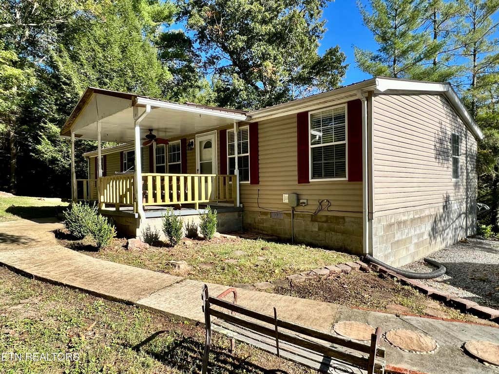 Photo of 123 Doc Huling Rd, Robbins, TN 37852 (MLS # 1323084)