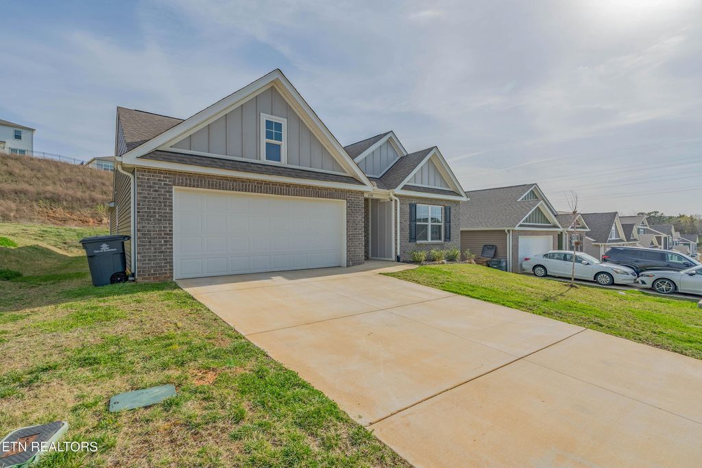 Photo of 2145 Glen Creek Rd, Knoxville, TN 37924 (MLS # 1333191)