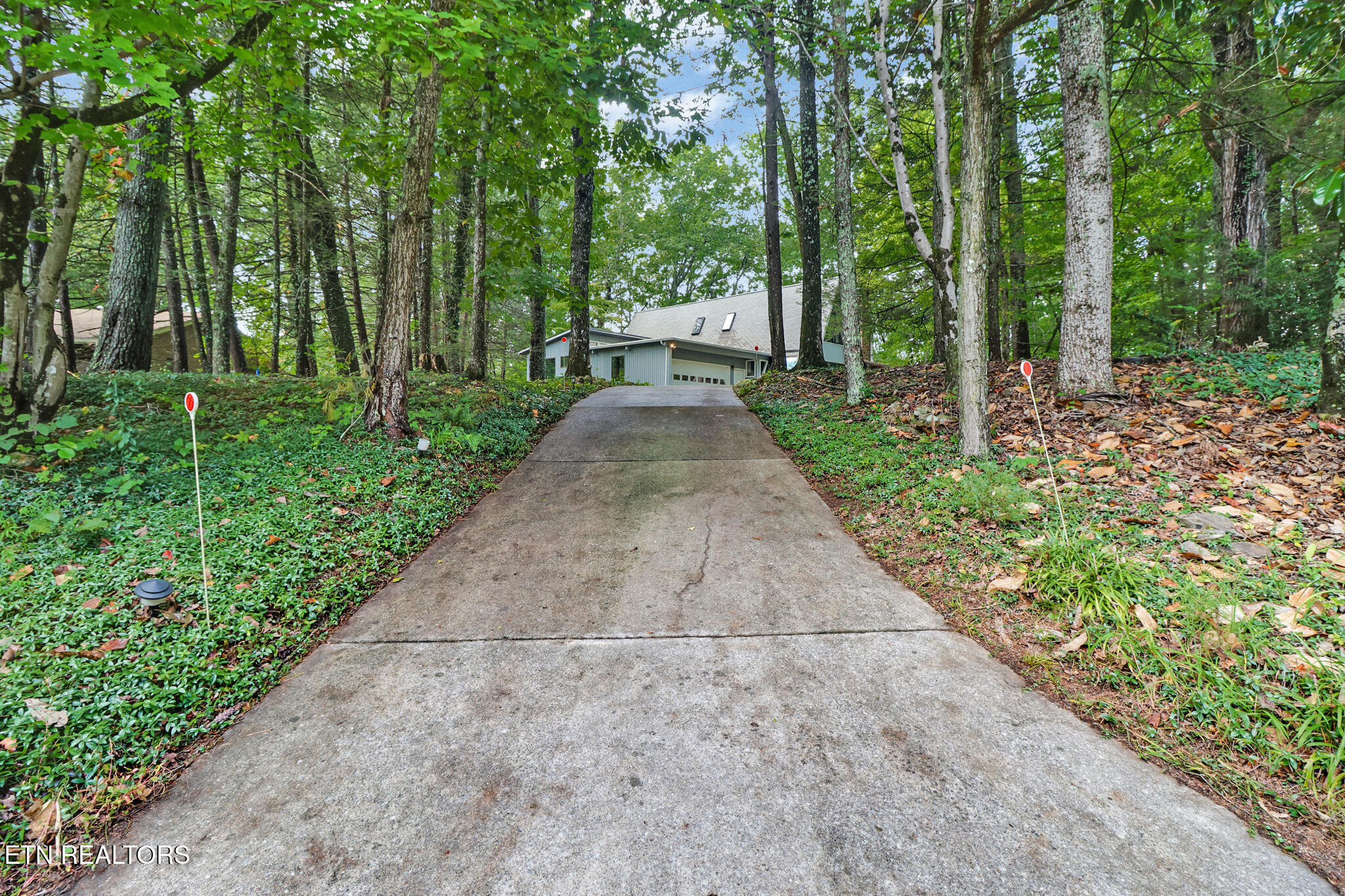 964 W Outer Drive