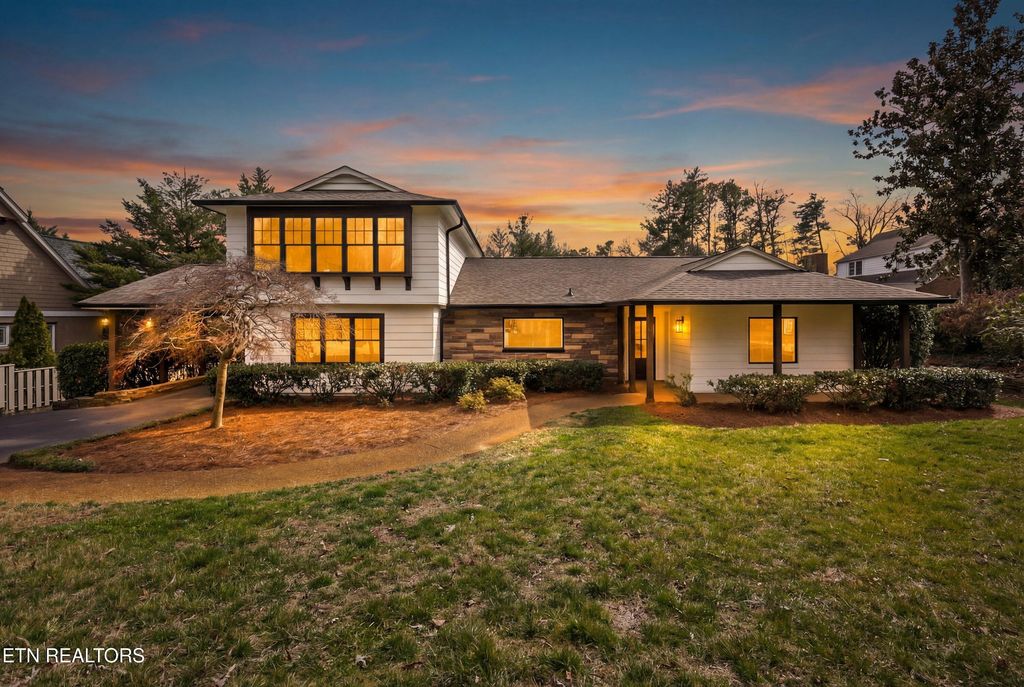 Photo of 6914 Stone Mill Drive, Knoxville, TN 37919 (MLS # 1330490)