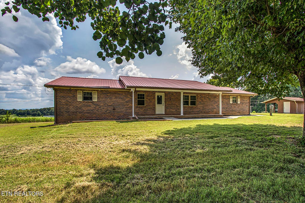 Photo of 8055 Steekee Creek Rd, Loudon, TN 37774 (MLS # 1352130)
