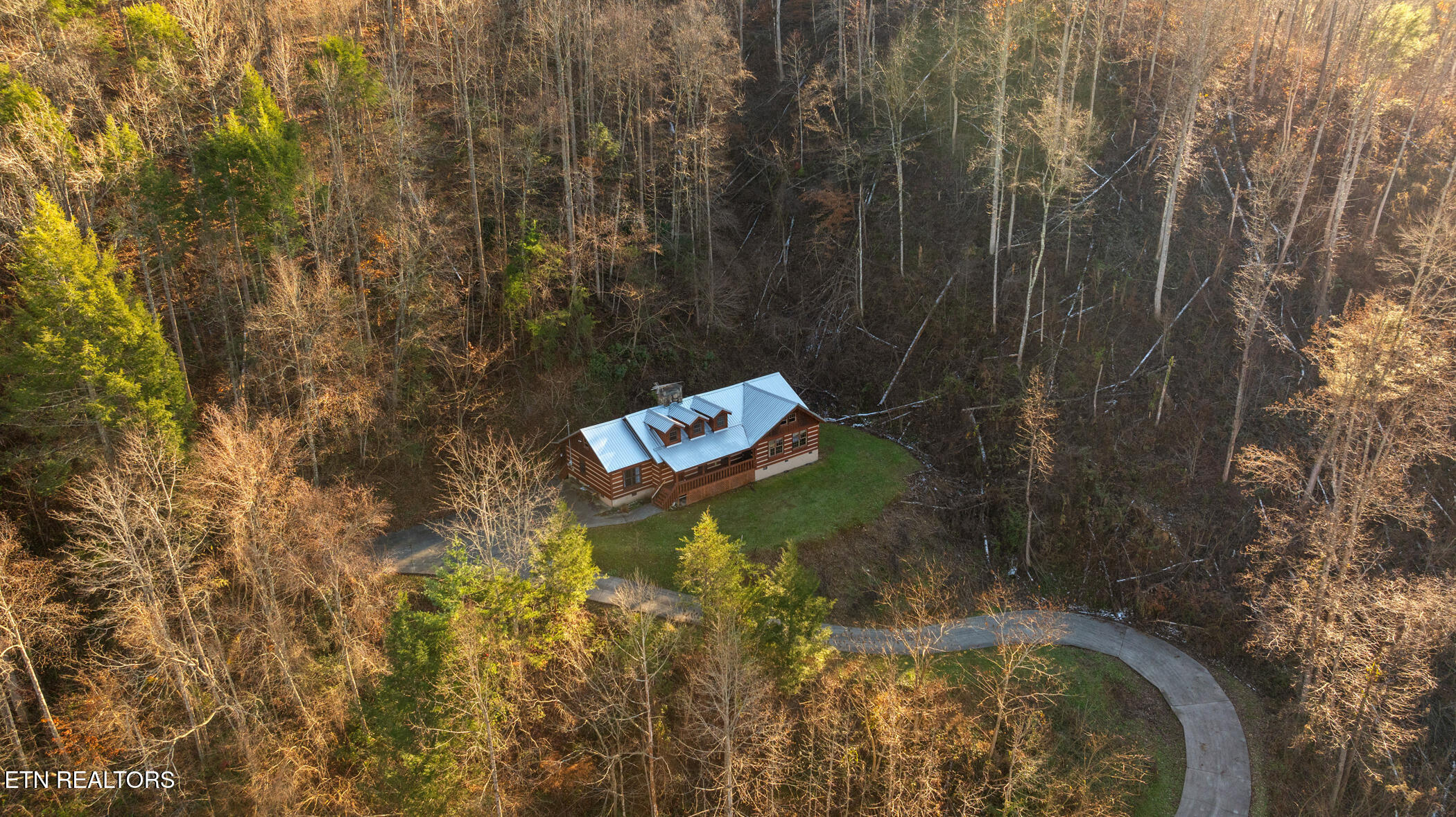 830 Sleepy Hollow Rd