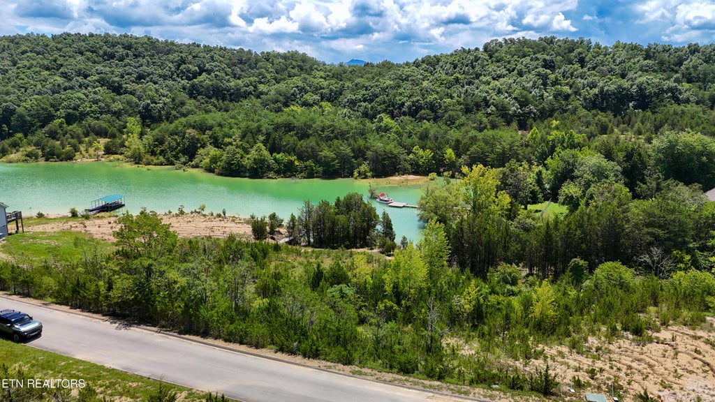 Photo of 2 Emerald Pointe Blvd, Dandridge, TN 37725 (MLS # 1346080)
