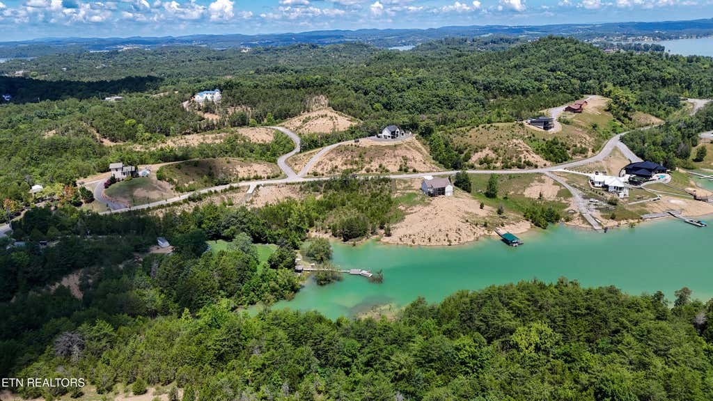 Photo of 2 Emerald Pointe Blvd, Dandridge, TN 37725 (MLS # 1346080)
