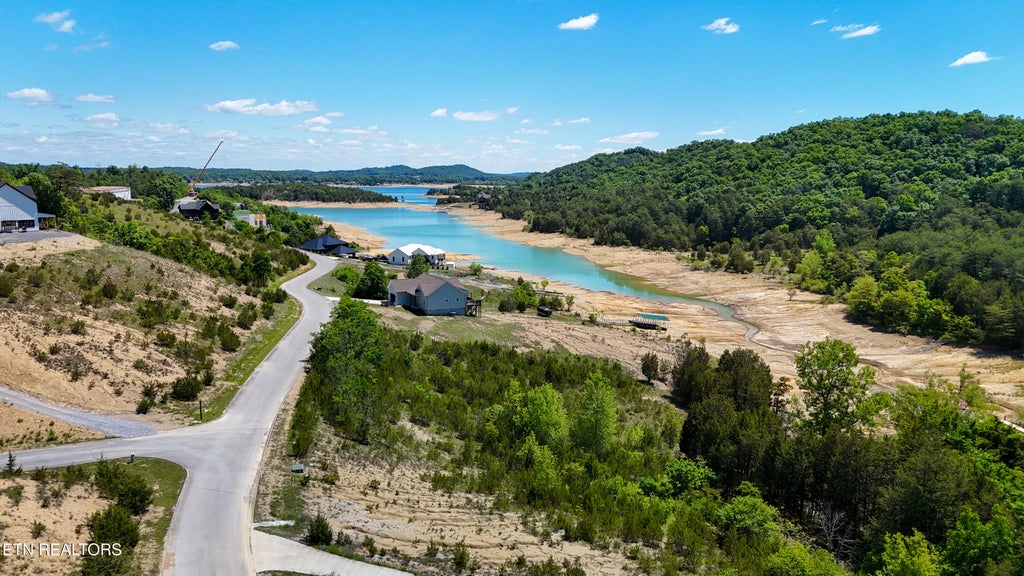 Photo of 2 Emerald Pointe Blvd, Dandridge, TN 37725 (MLS # 1346080)
