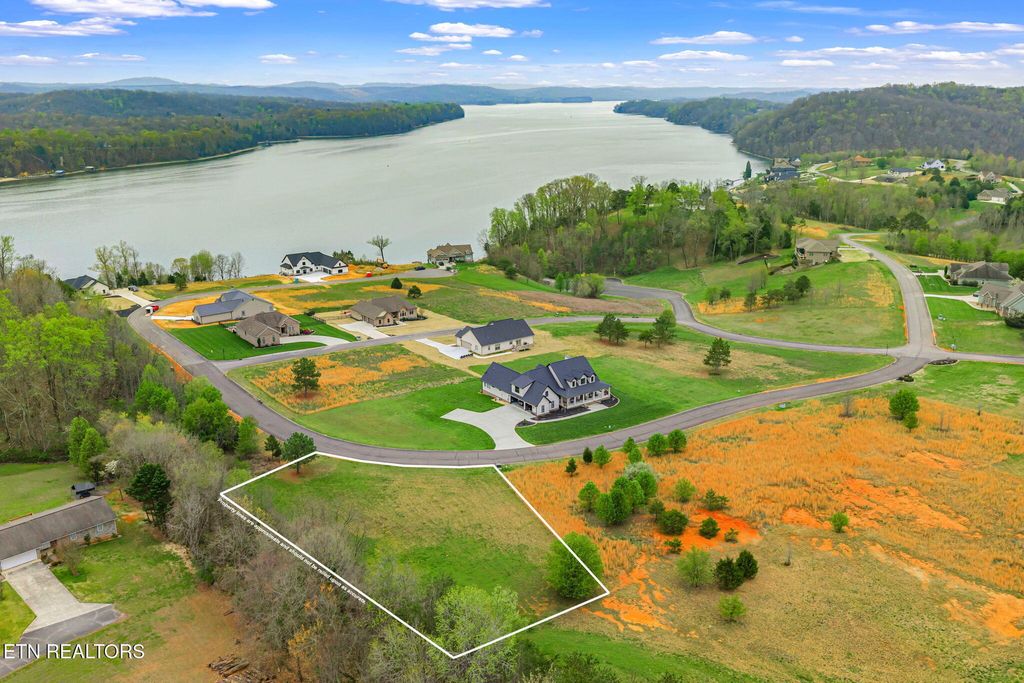 Photo of 129 Docks Of The Bay Drive, Harriman, TN 37748 (MLS # 1334526)