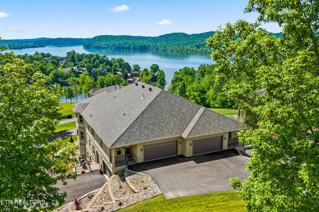 Photo of 2432 Grand View Court, Kingston, TN 37763 (MLS # 1291983)