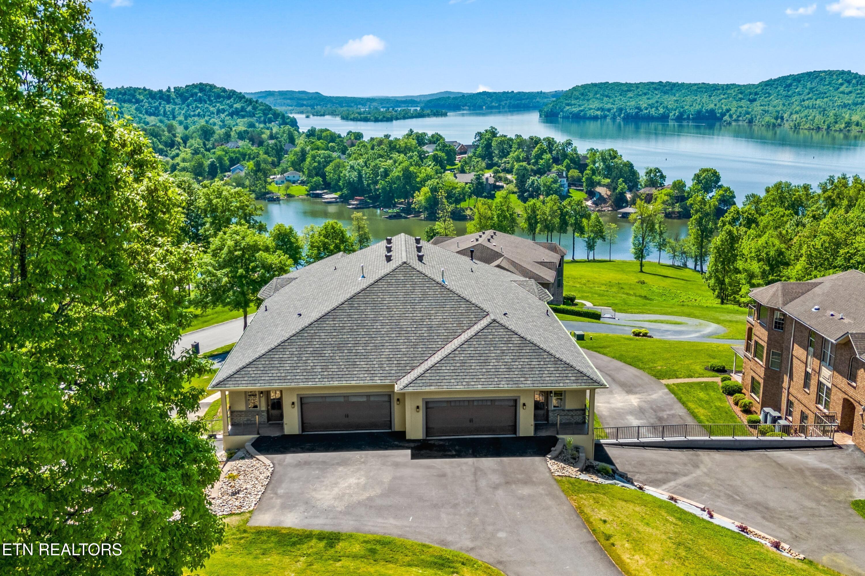 2432 Grand View Court