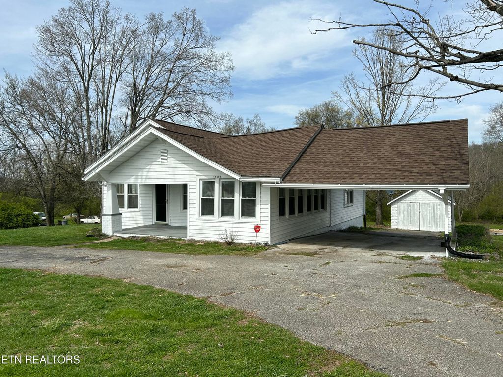 Photo of 10115 Asheville Hwy, Strawberry Plains, TN 37871 (MLS # 1293216)