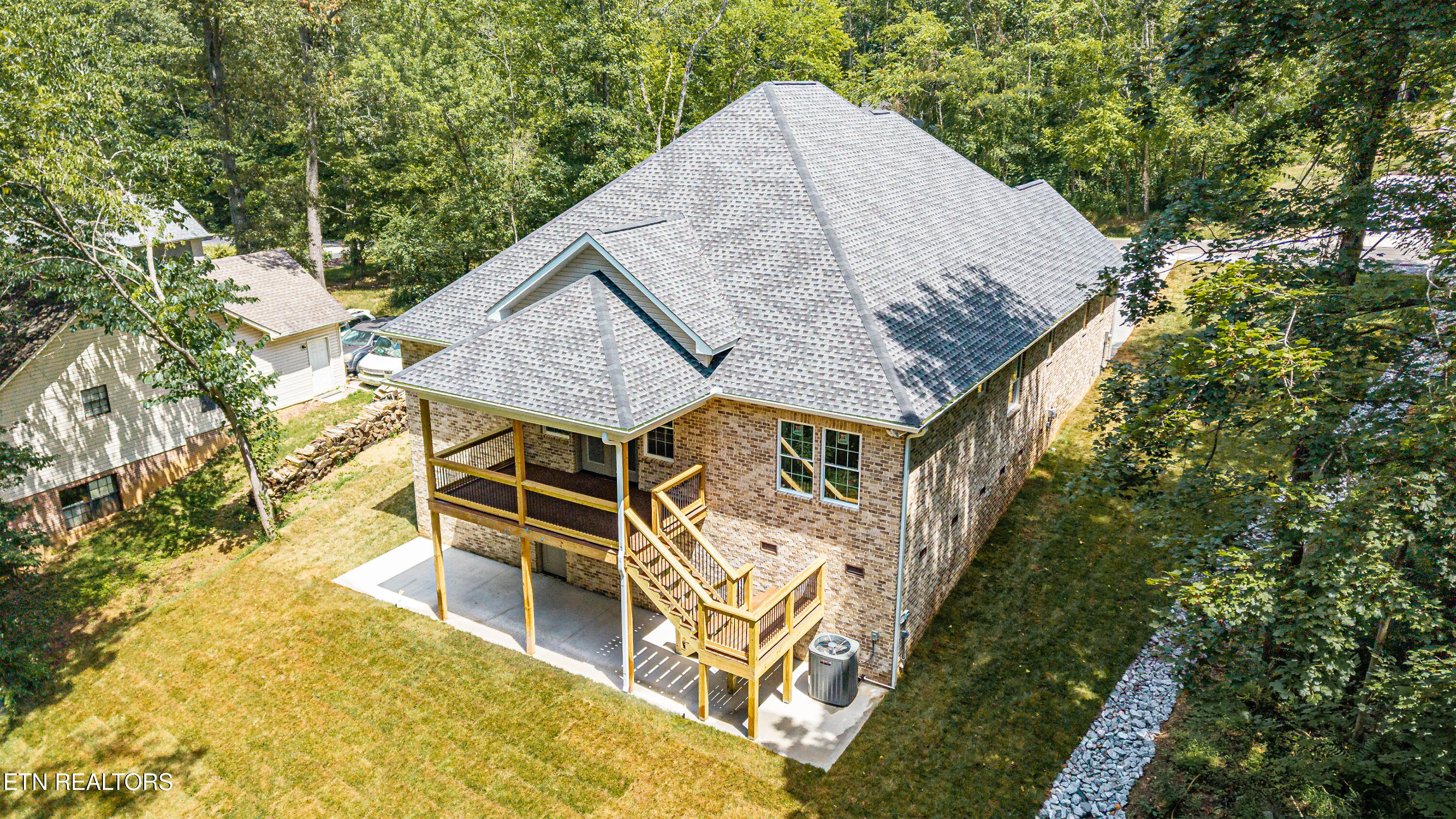 222 Oostanali Way