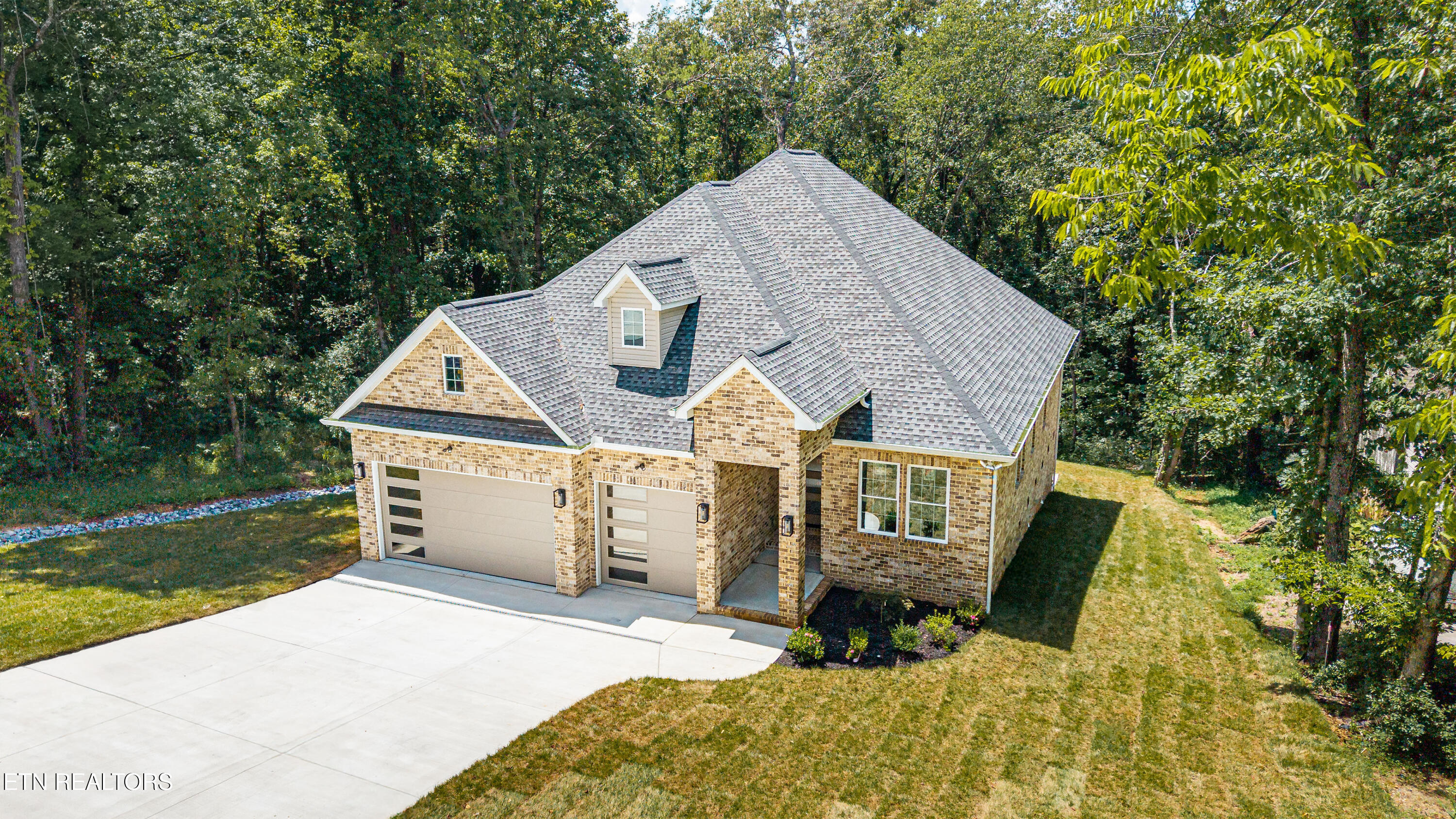 222 Oostanali Way