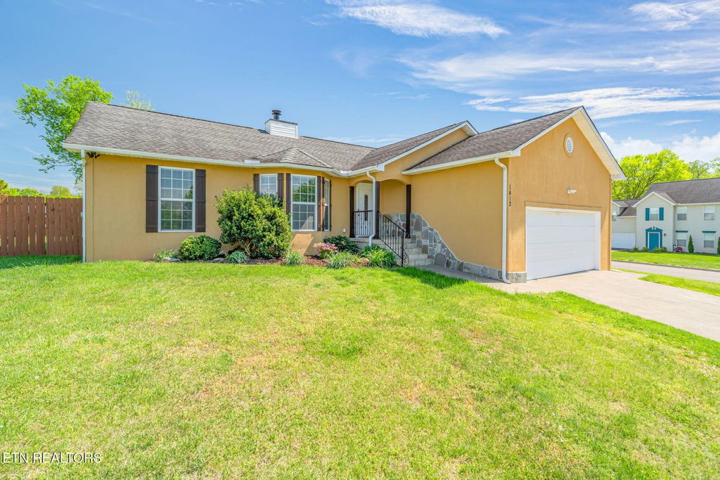 Photo of 1412 Windgrove Lane, Knoxville, TN 37912 (MLS # 1336432)