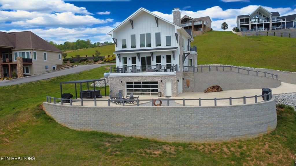 Photo of 234 Cameron Loop Loop, LaFollette, TN 37766 (MLS # 1298488)