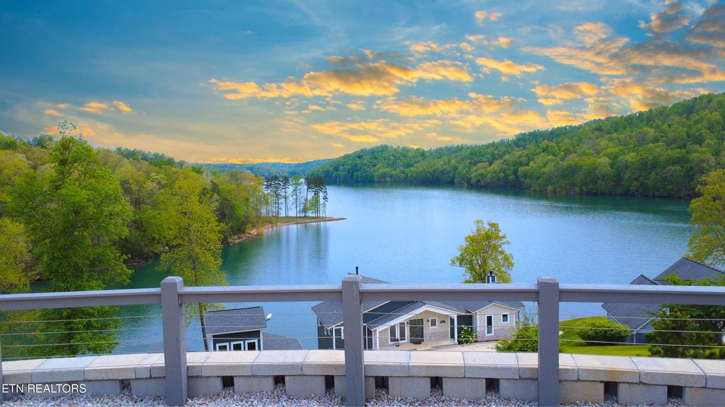 Photo of 234 Cameron Loop Loop, LaFollette, TN 37766 (MLS # 1298488)