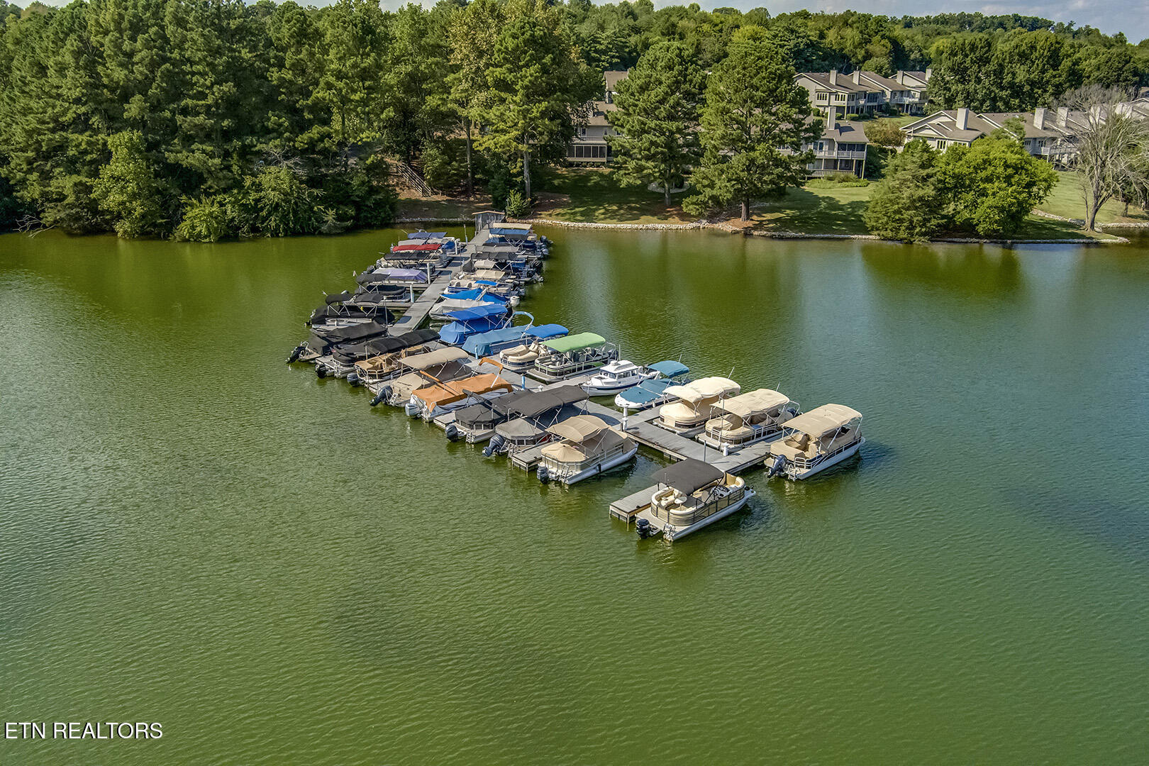 Loudon, Tennessee 37774, United States, 3 Bedrooms Bedrooms, ,3 BathroomsBathrooms,Residential,Pending,210180