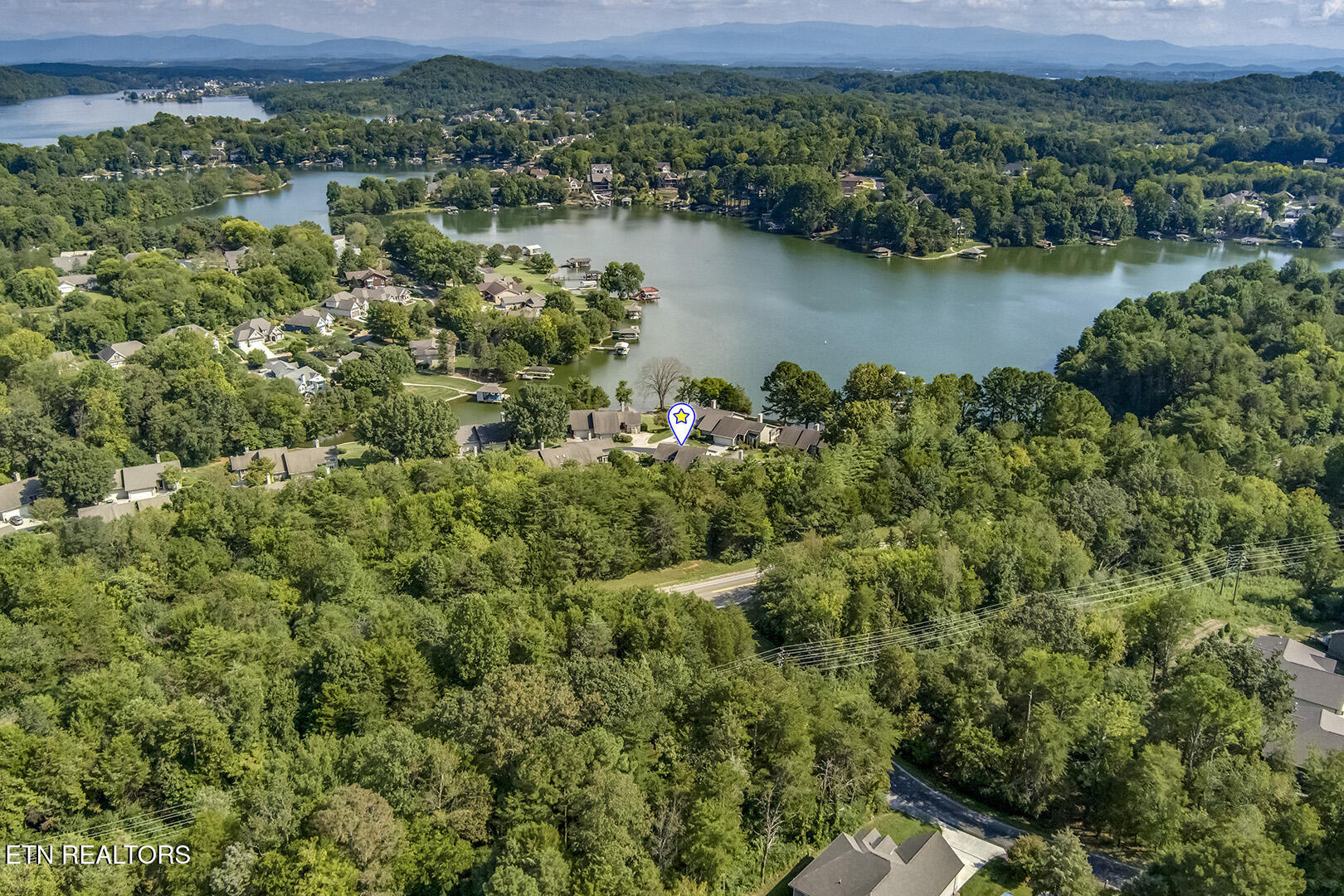 Loudon, Tennessee 37774, United States, 3 Bedrooms Bedrooms, ,3 BathroomsBathrooms,Residential,Pending,210180