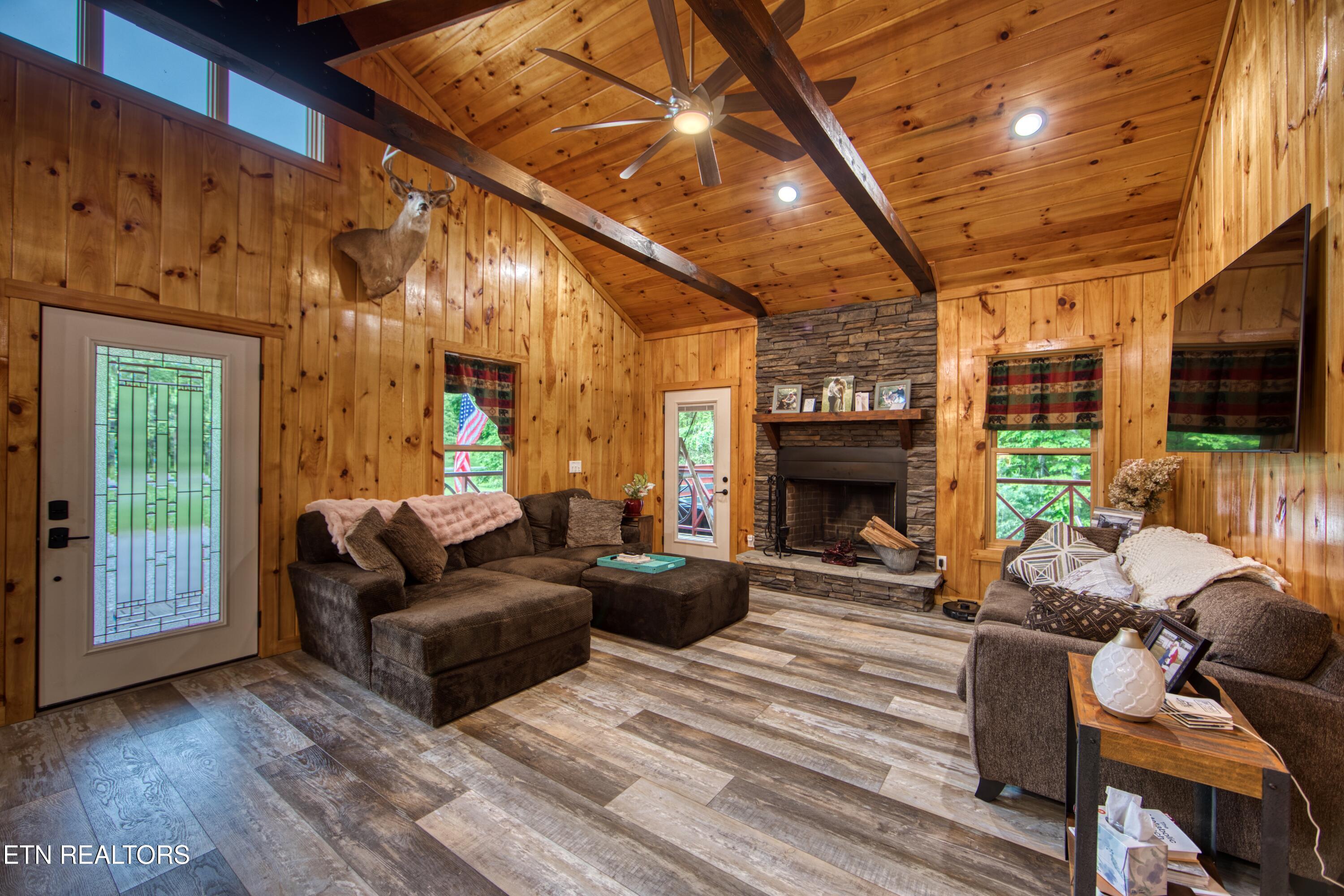 305 Griffin Lane
