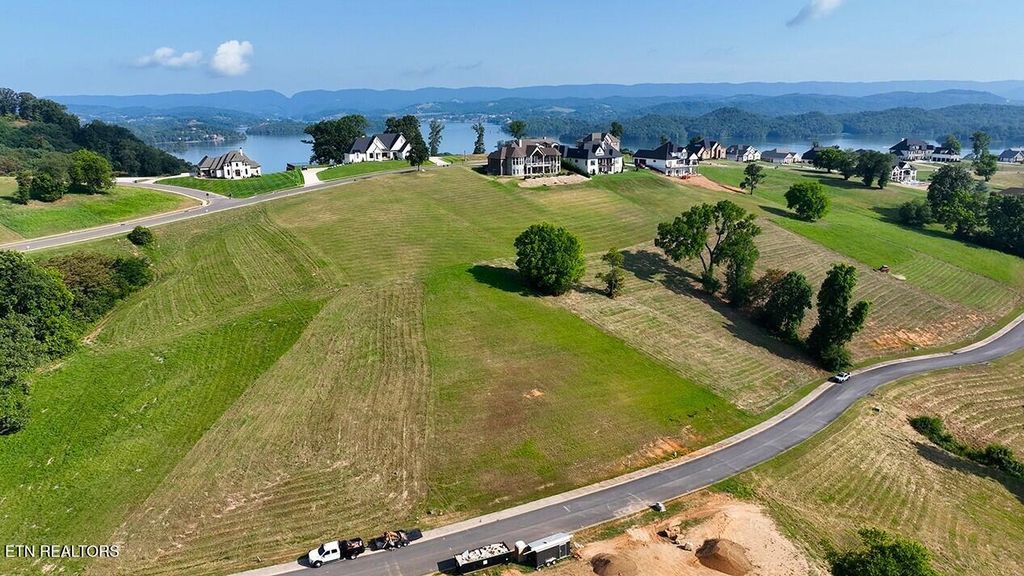 Photo of 2429 Starboard Crest Rd, Morristown, TN 37814 (MLS # 1307673)